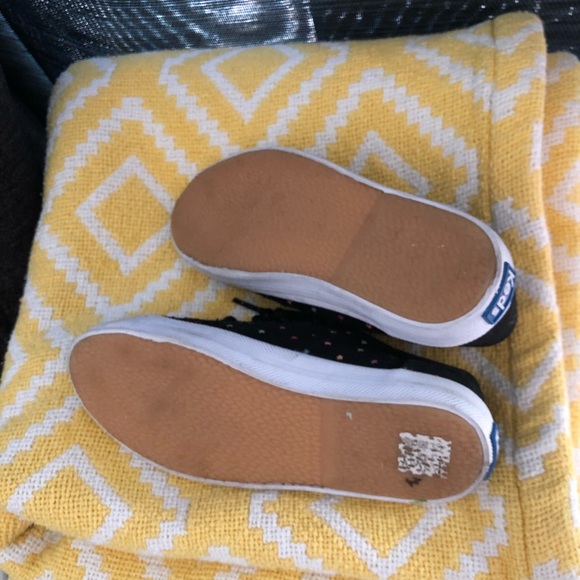 Slip on Keds size 11 US/ 10 UK, Almost new! - Picture 5 of 8